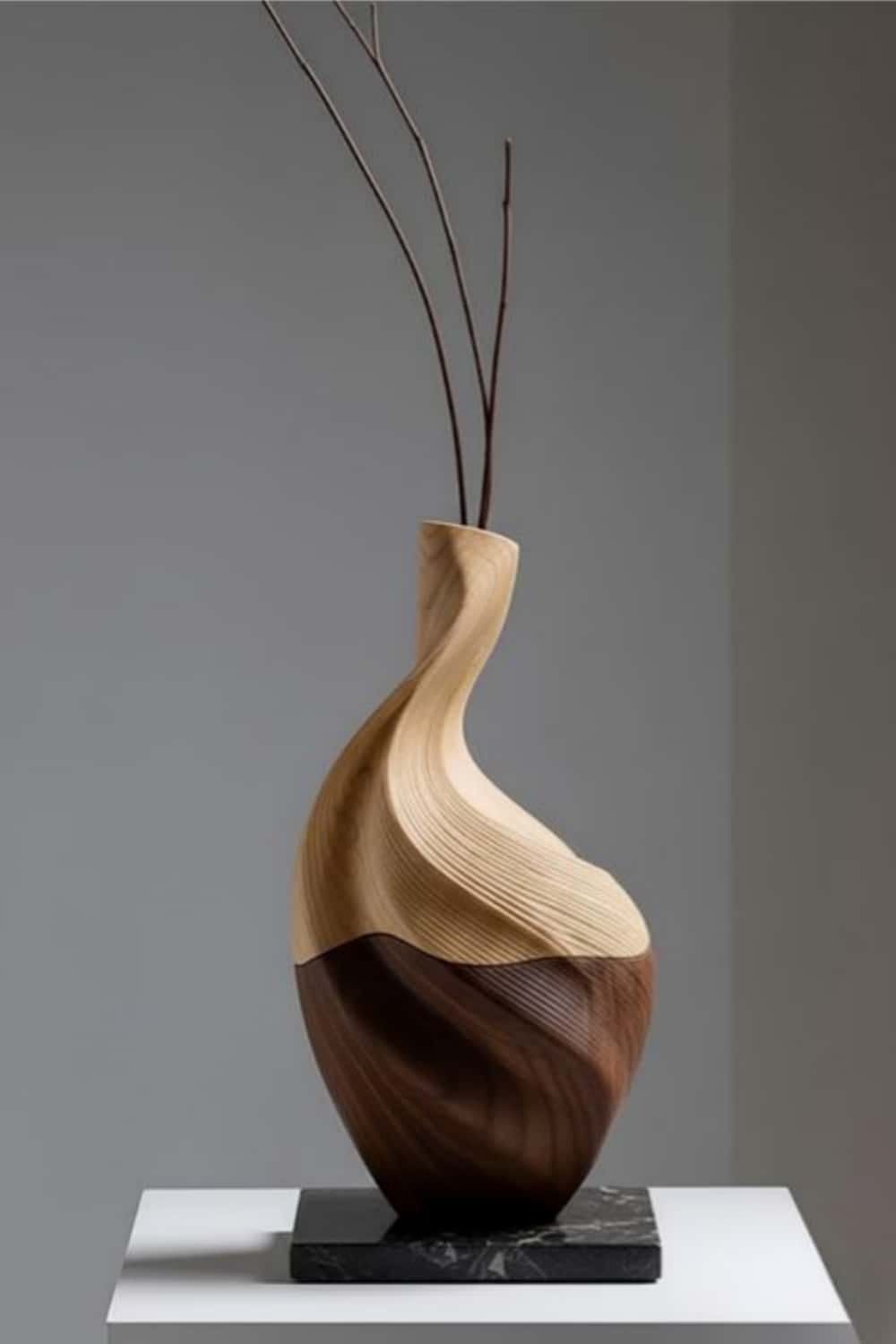 Sculpted Two-Tone Wood Vase Modern Twisted Decorative Flower Vase for Home