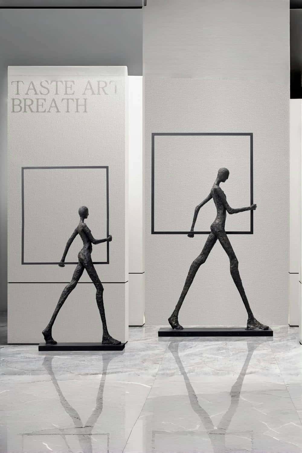 Metal Human Sculpture Fiberglass Human Sculpture Floor Standing Sculpture