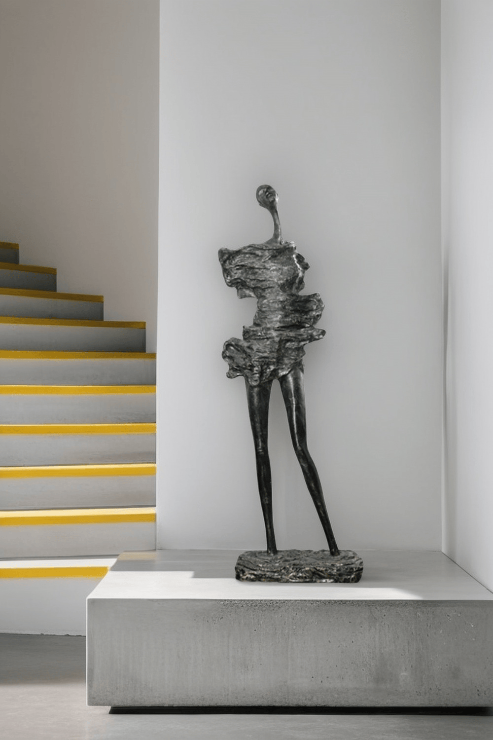 Metal Human Sculpture Fiberglass Human Sculpture Floor Standing Sculpture